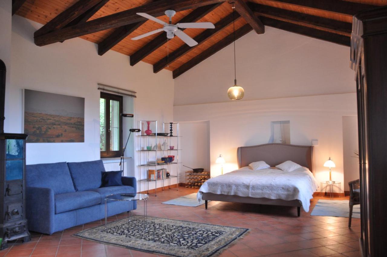 Casa Langa Di Lola Bed & Breakfast Mango Ngoại thất bức ảnh